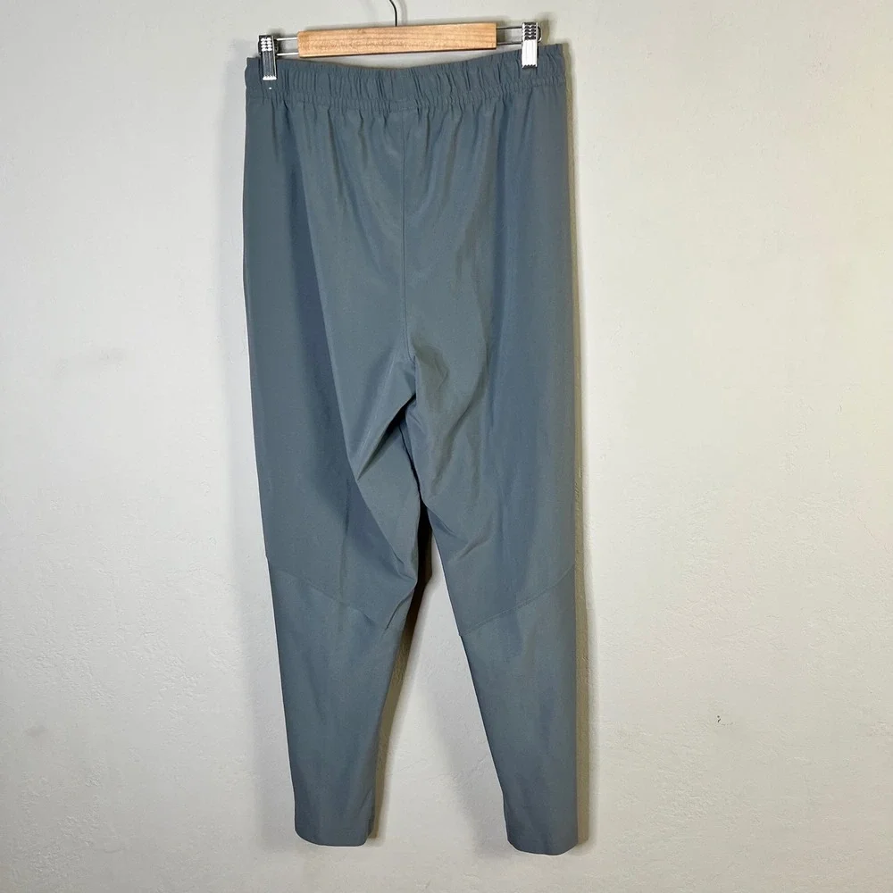 Jordan Pants Dri-FIT Sport Mens Size Medium Gray New FN5840-084 Tapered Jogger